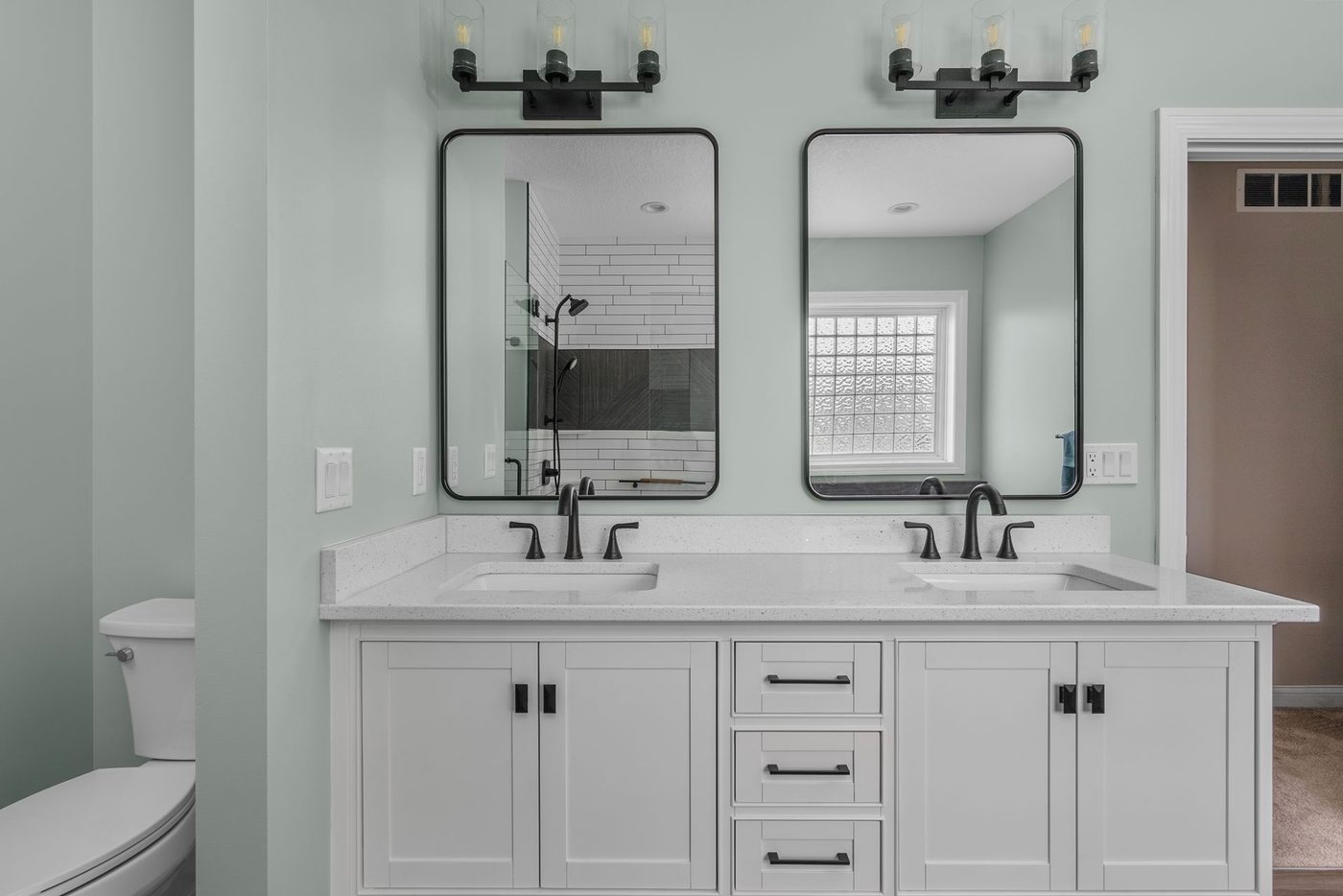 Full bath finishes